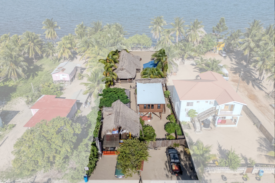 Driftwood Beach Bar & Pizza Shack  | Hopkins, Stann Creek District